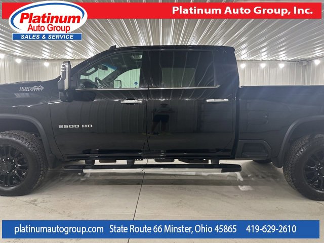 Used 2022 Chevrolet Silverado 2500 High Country w/ Z71 Off-Road Package image 2