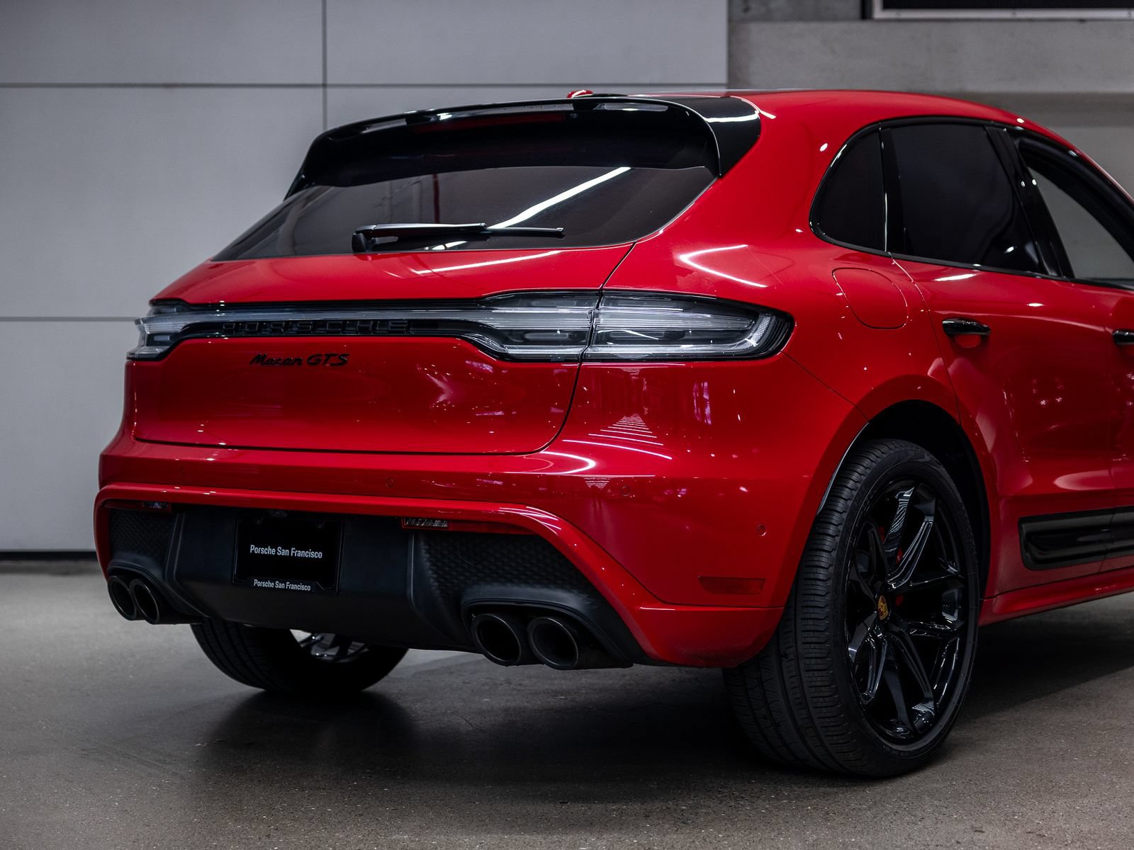 Certified 2024 Porsche Macan GTS AWD/4WD image 26