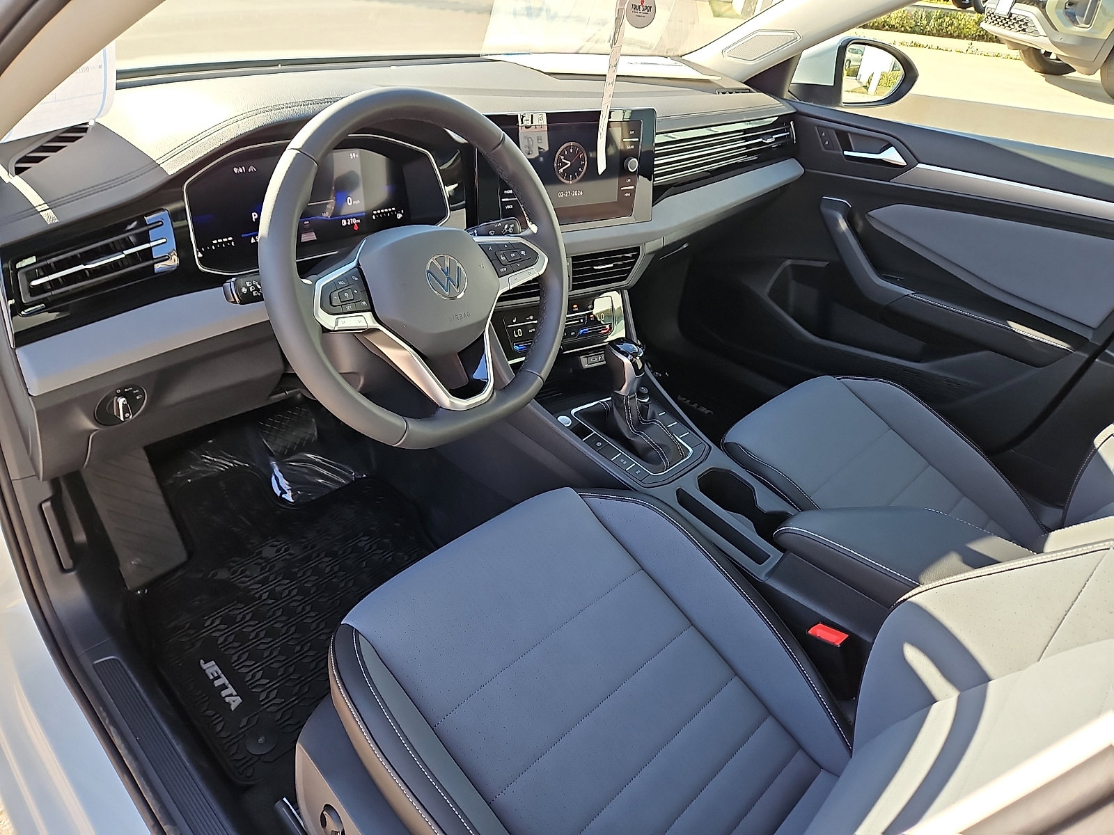 New 2026 Volkswagen Jetta SE image 11