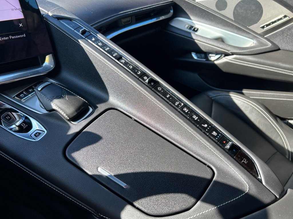 Used 2020 Chevrolet Corvette Stingray Preferred Conv w/ 2LT Preferred Equipment Group RWD image 28
