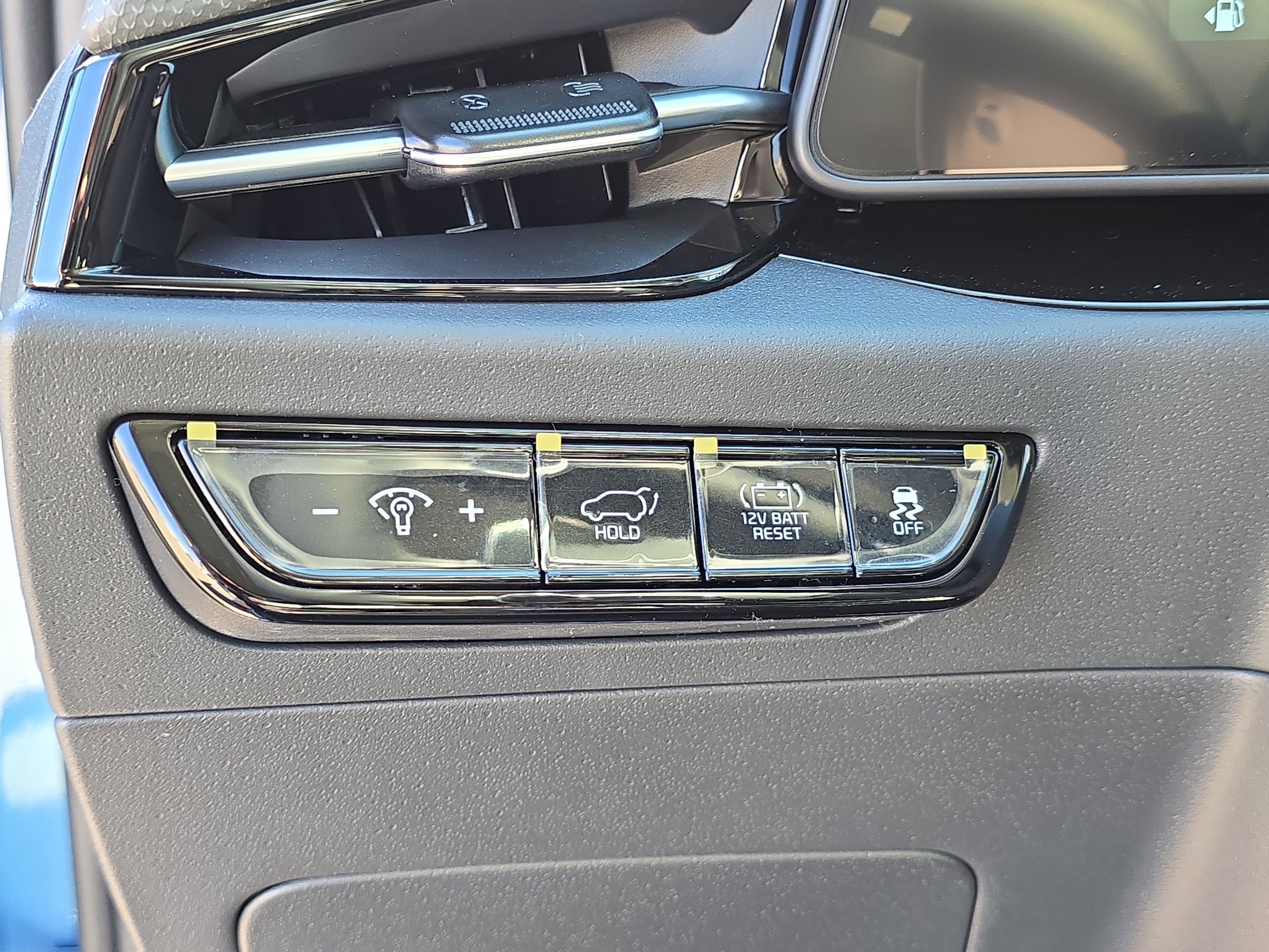 New 2026 Kia Niro SX Touring image 29