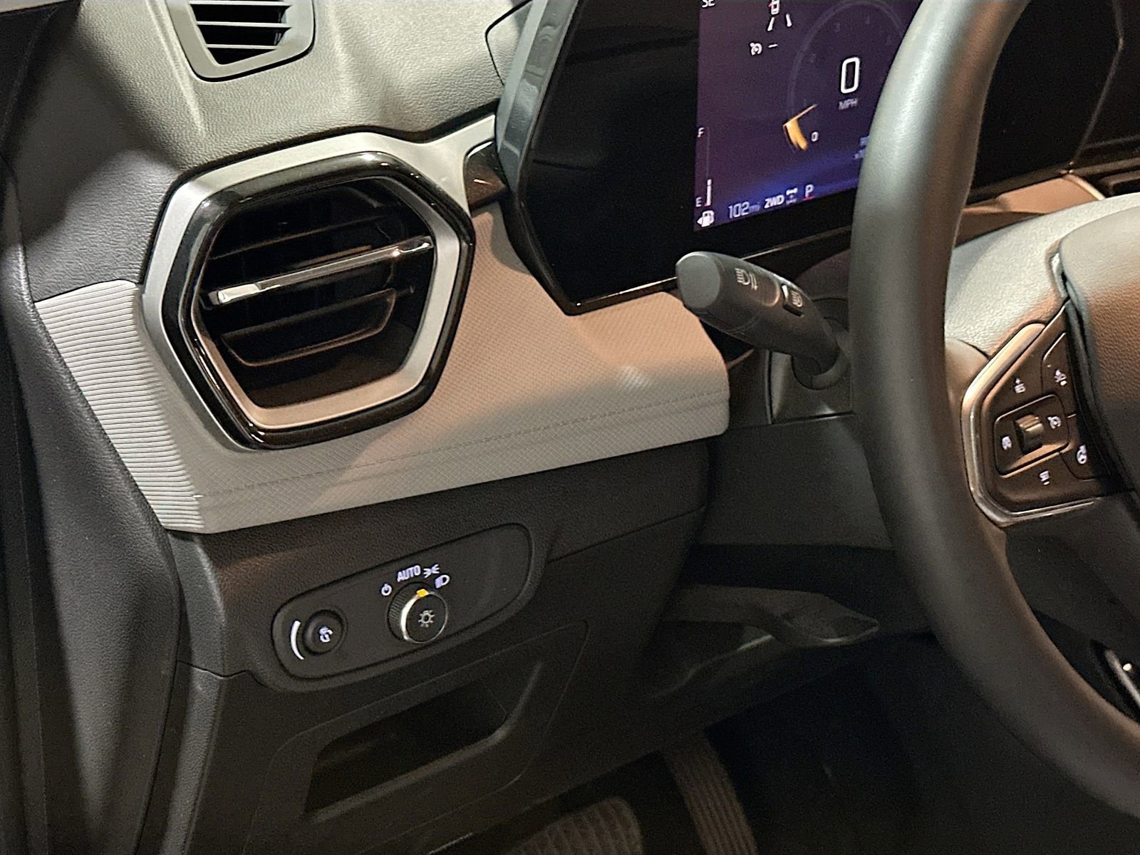 Used 2024 Chevrolet TrailBlazer LT w/ Convenience Package image 10