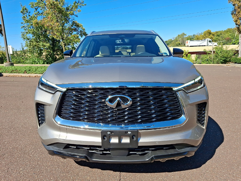 Certified 2024 INFINITI QX60 Luxe AWD/4WD image 2