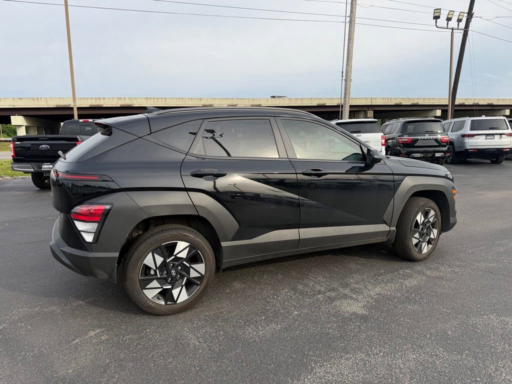 Used 2025 Hyundai Kona SEL AWD/4WD image 5