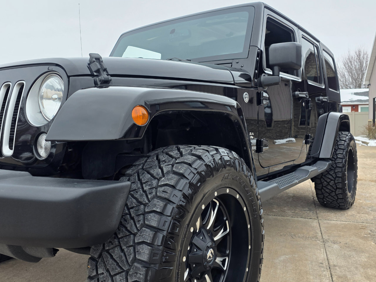 Used 2016 Jeep Wrangler Unlimited Sahara image 24