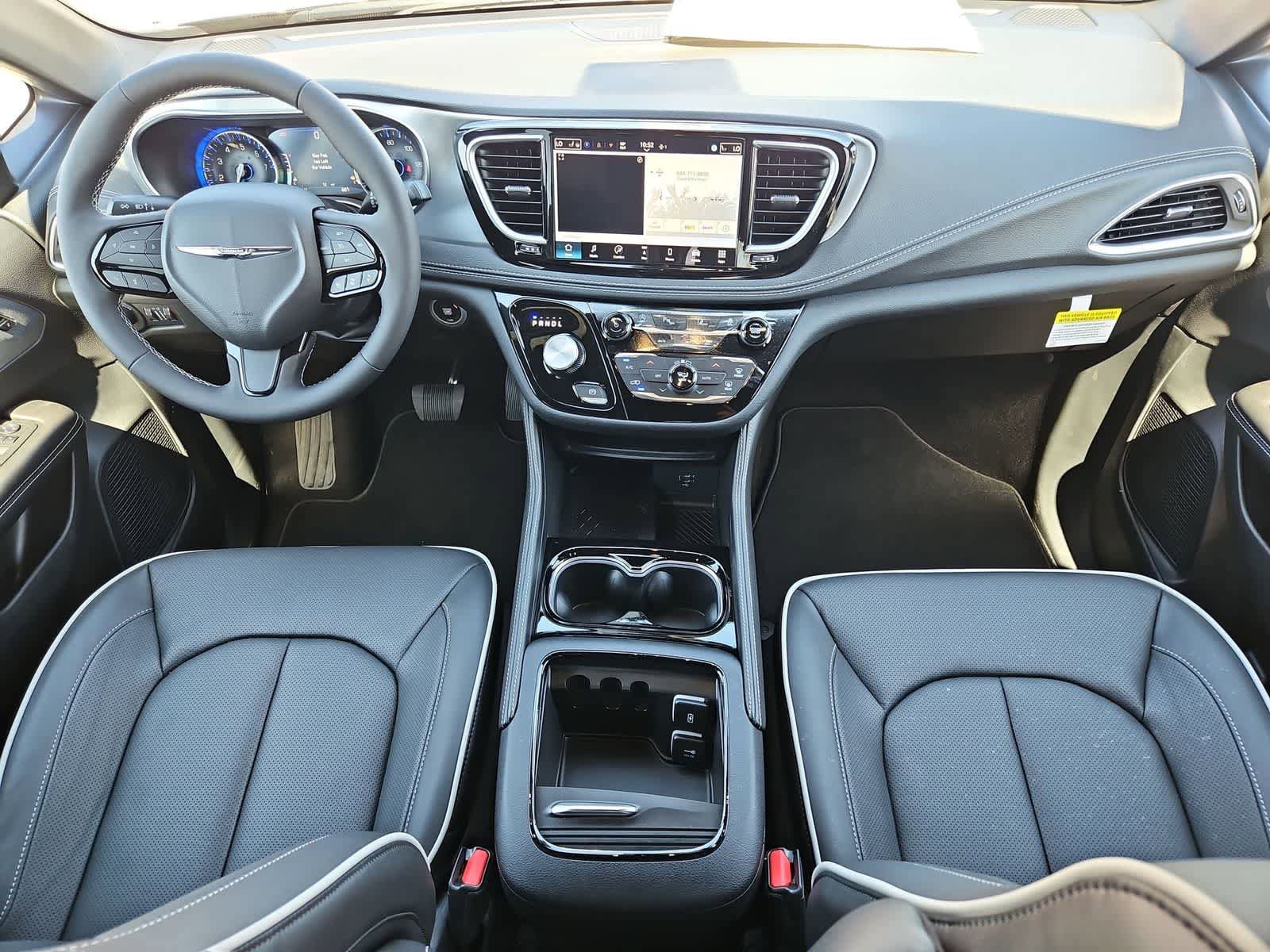 New 2026 Chrysler Pacifica Limited AWD/4WD image 15