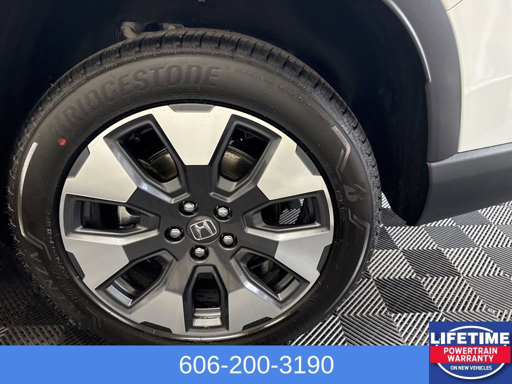 New 2026 Honda Pilot Touring image 13