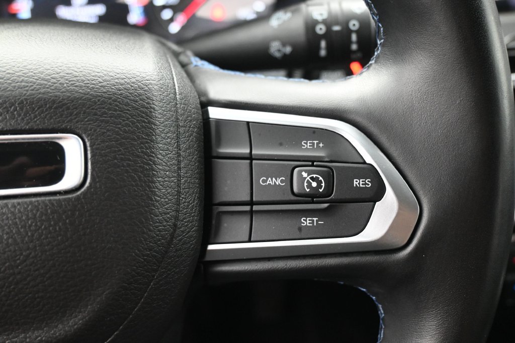 Used 2022 Jeep Compass Latitude w/ Convenience Group AWD/4WD image 24