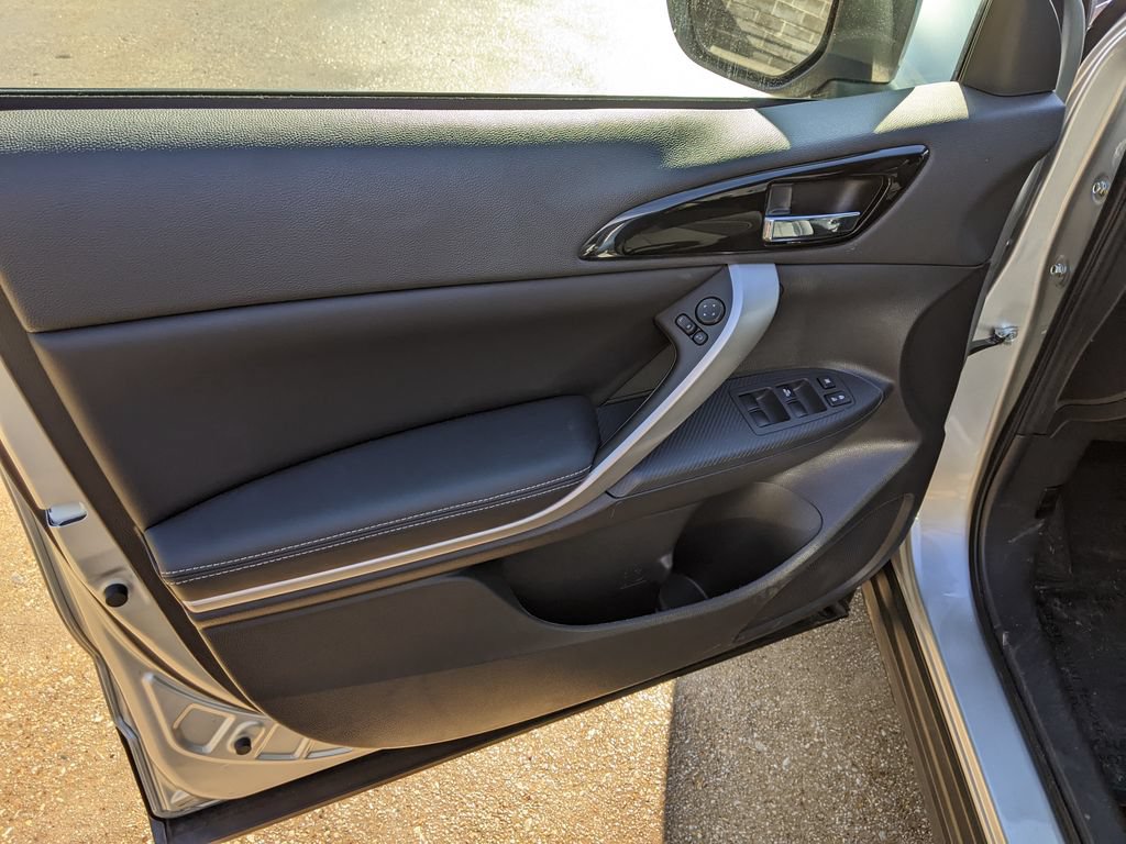 Used 2025 Mitsubishi Eclipse Cross SE AWD/4WD image 9