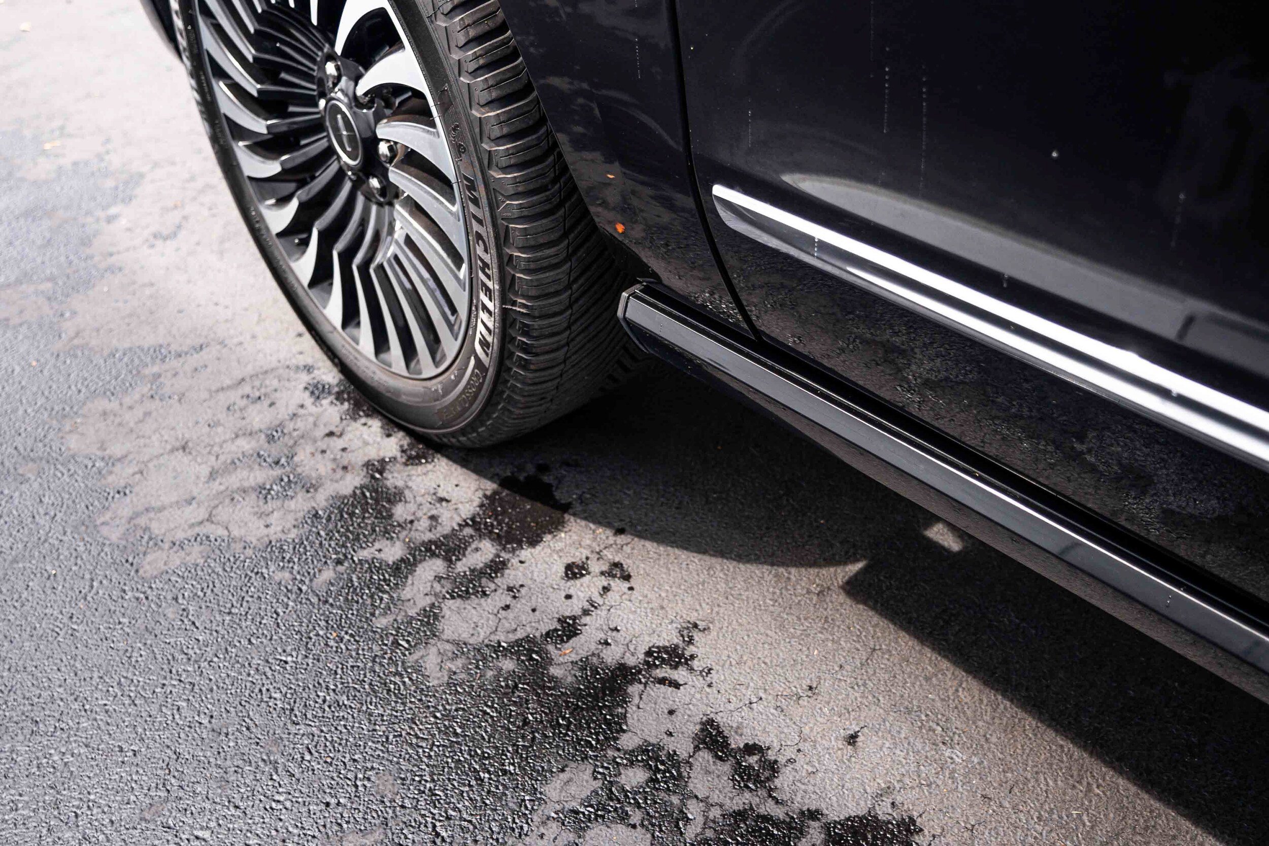Used 2021 Lincoln Navigator L Black Label w/ Cargo Convenience Package AWD/4WD image 24