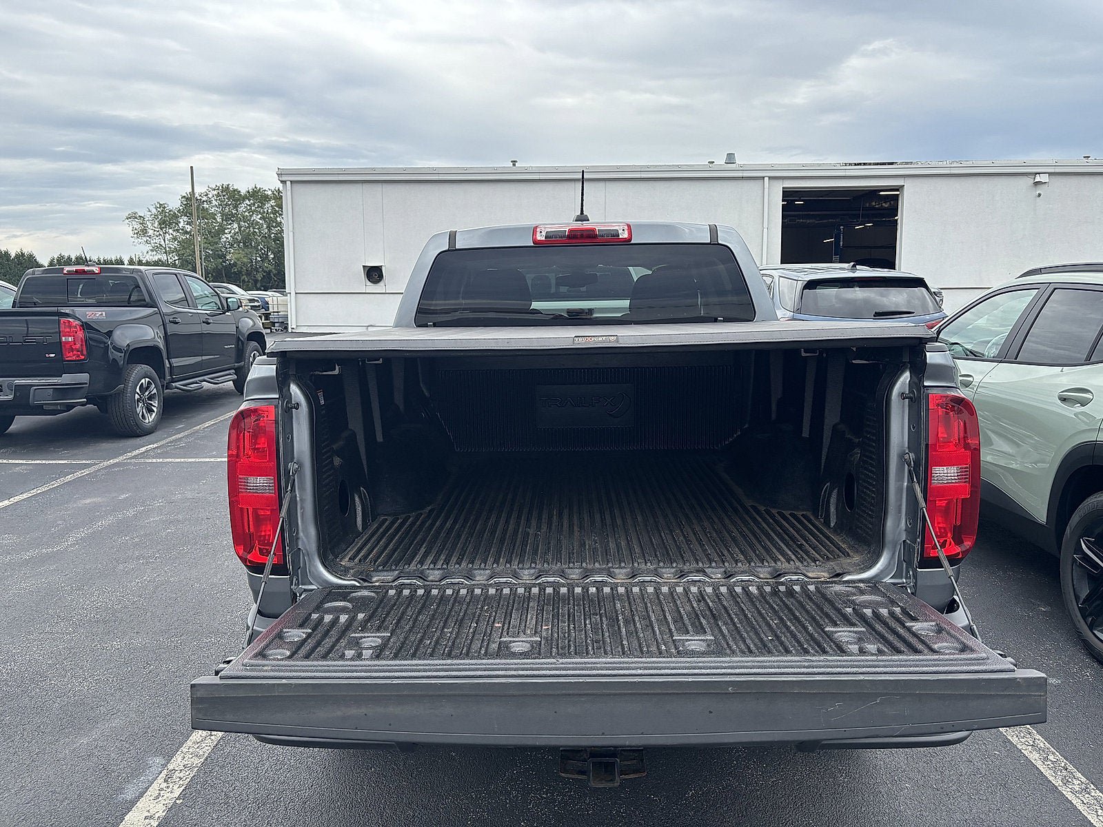 Used 2022 Chevrolet Colorado LT AWD/4WD image 7