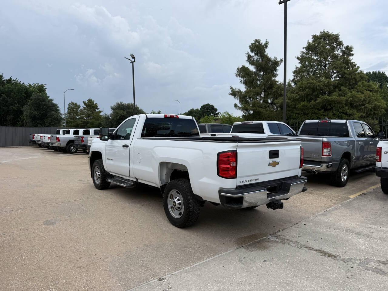 Used 2017 Chevrolet Silverado 2500 W/T w/ WT Convenience Package RWD image 4