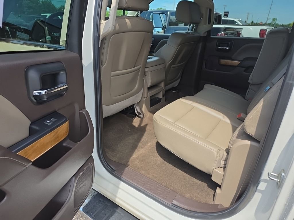 Used 2015 Chevrolet Silverado 1500 LTZ w/ LTZ Plus Package AWD/4WD image 13