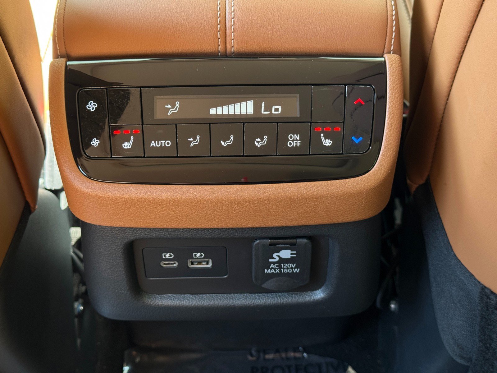 Used 2025 INFINITI QX60 Sensory w/ Vision Package AWD/4WD image 35
