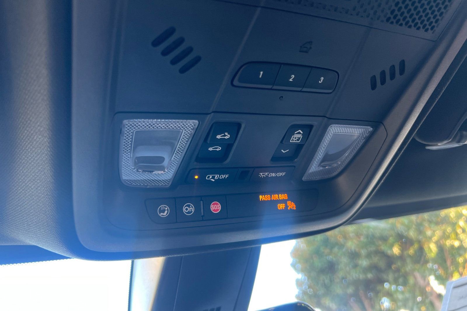 Used 2025 Cadillac XT5 Premium Luxury image 23