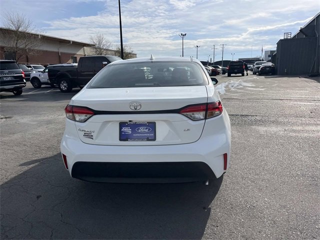 Used 2026 Toyota Corolla LE image 4