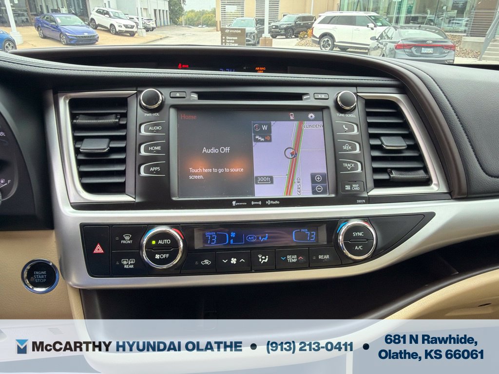 Used 2017 Toyota Highlander XLE w/ Protection Package #3 AWD/4WD image 7