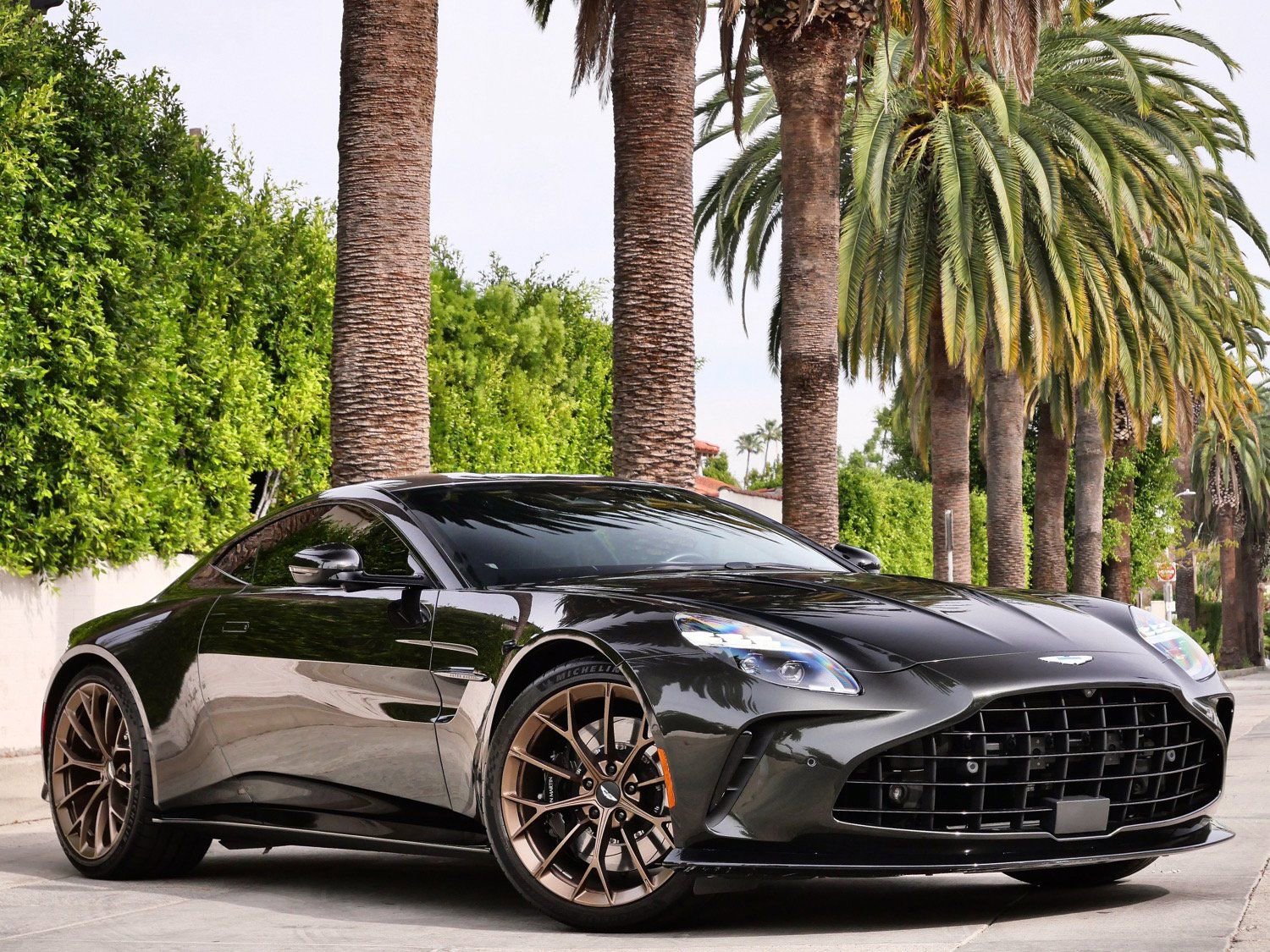 Used 2025 Aston Martin V8 Vantage Coupe