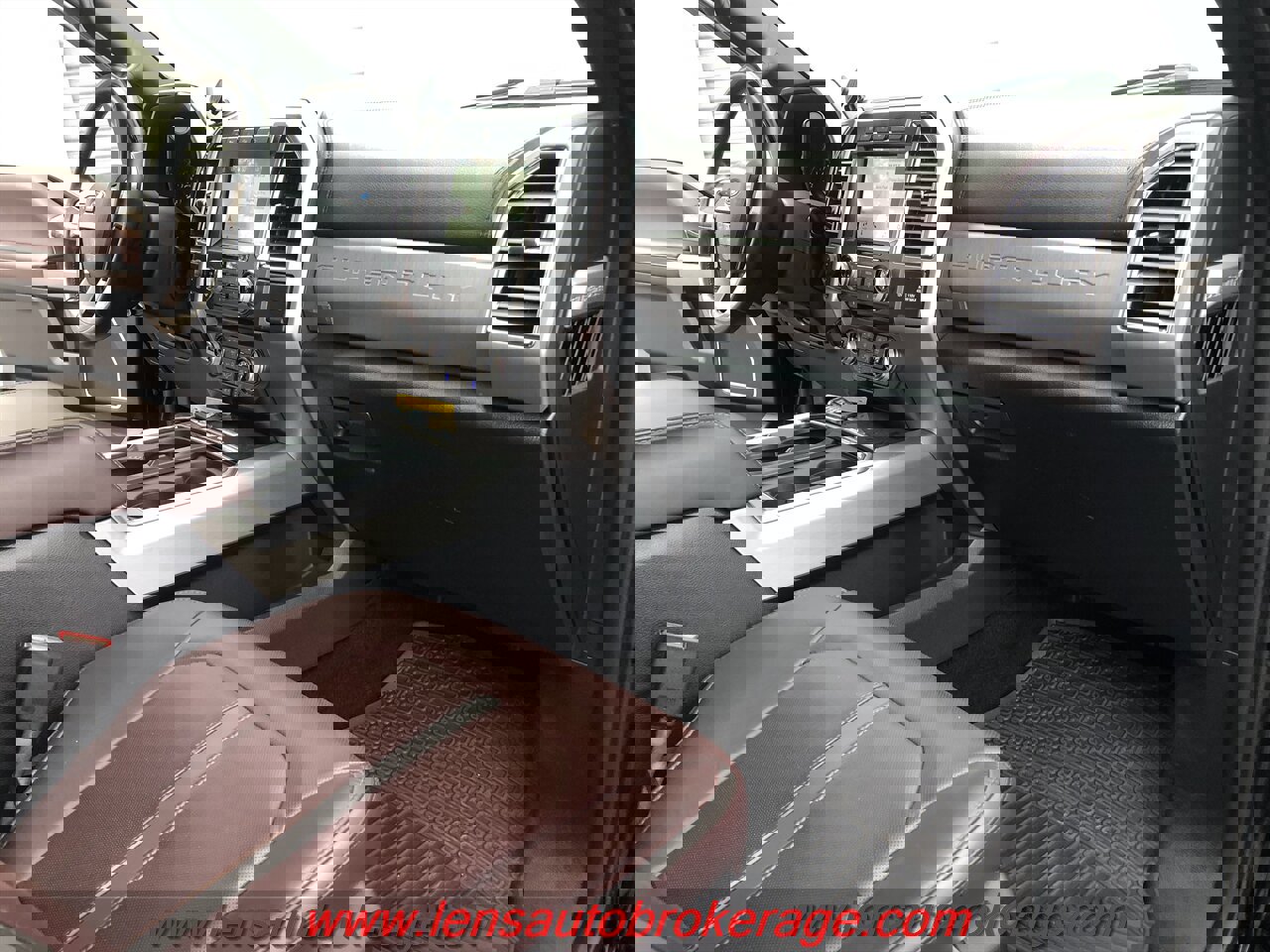 Used 2017 Ford F250 Platinum w/ FX4 Off-Road Package image 23