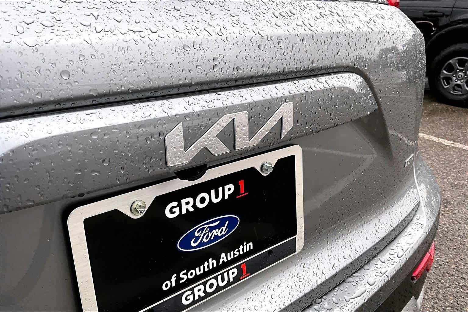 Used 2023 Kia Niro EX image 34
