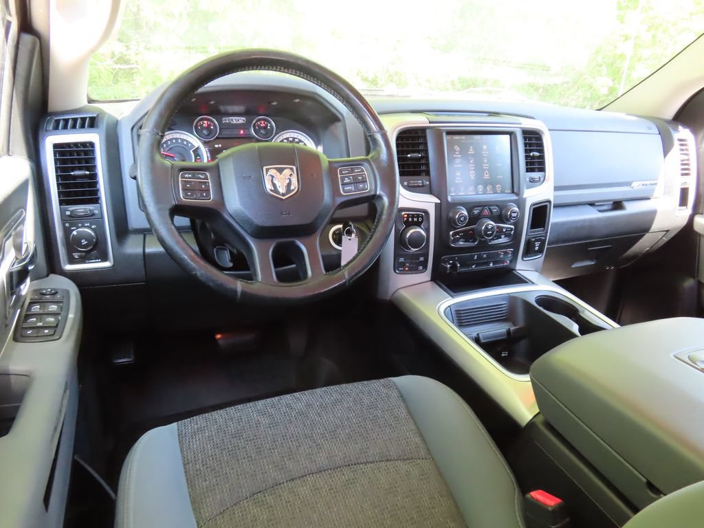 Used 2016 RAM 1500 Big Horn AWD/4WD image 4