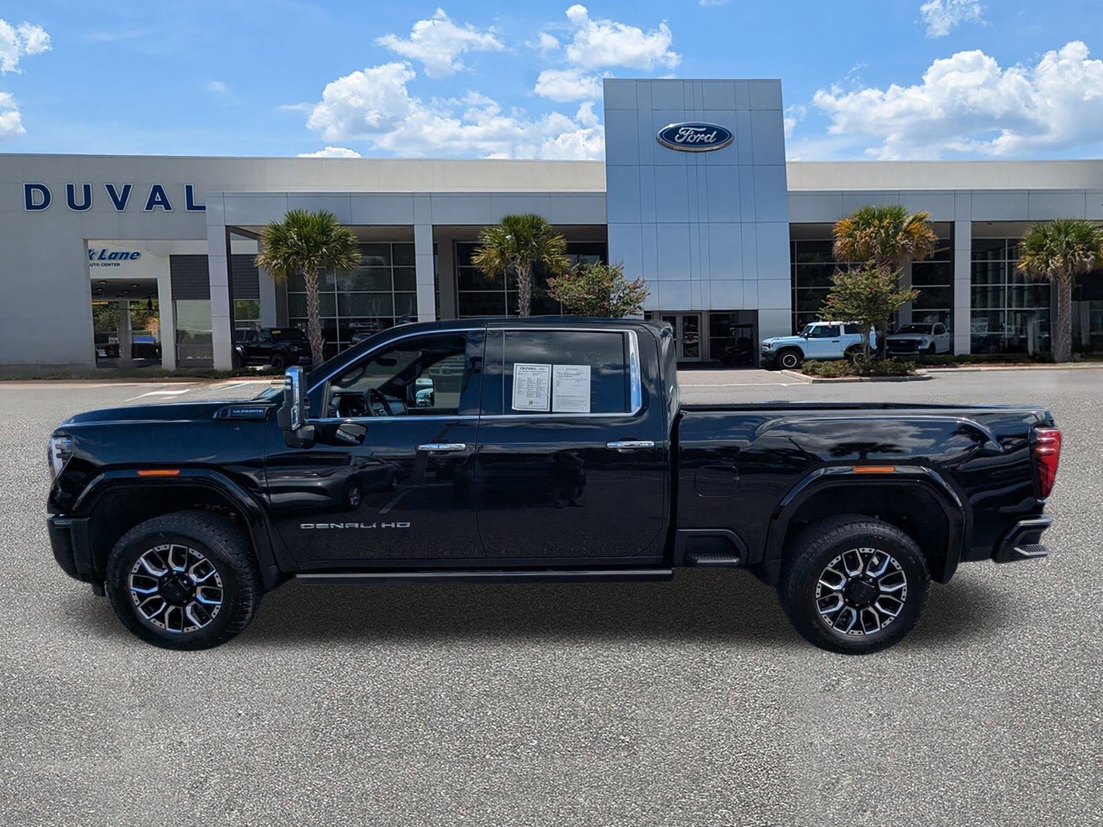 Used 2024 GMC Sierra 3500 Denali Ultimate image 6