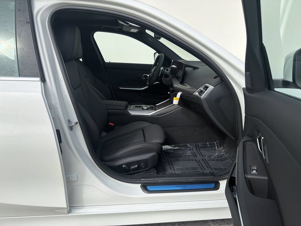 New 2026 BMW 330i xDrive Sedan w/ Convenience Package image 18