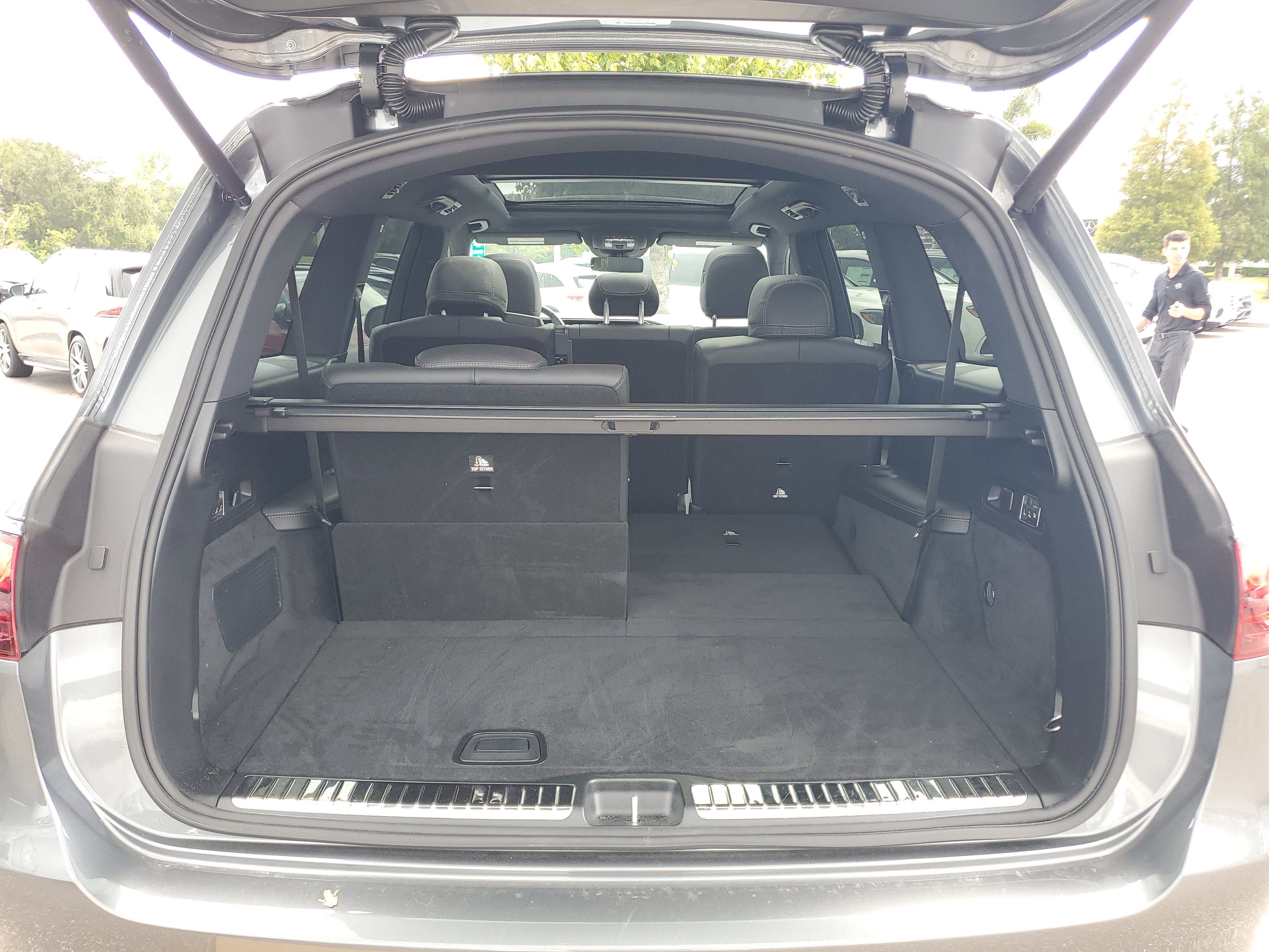 Certified 2025 Mercedes-Benz GLS 450 4MATIC image 8