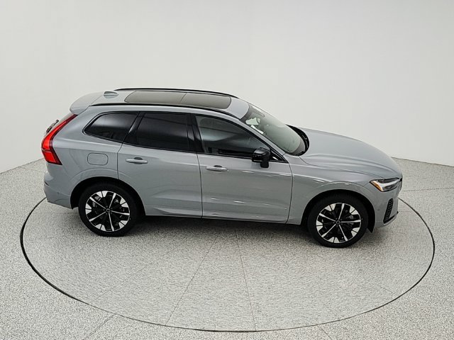 New 2026 Volvo XC60 T8 Plus w/ Protection Package Premier AWD/4WD image 16