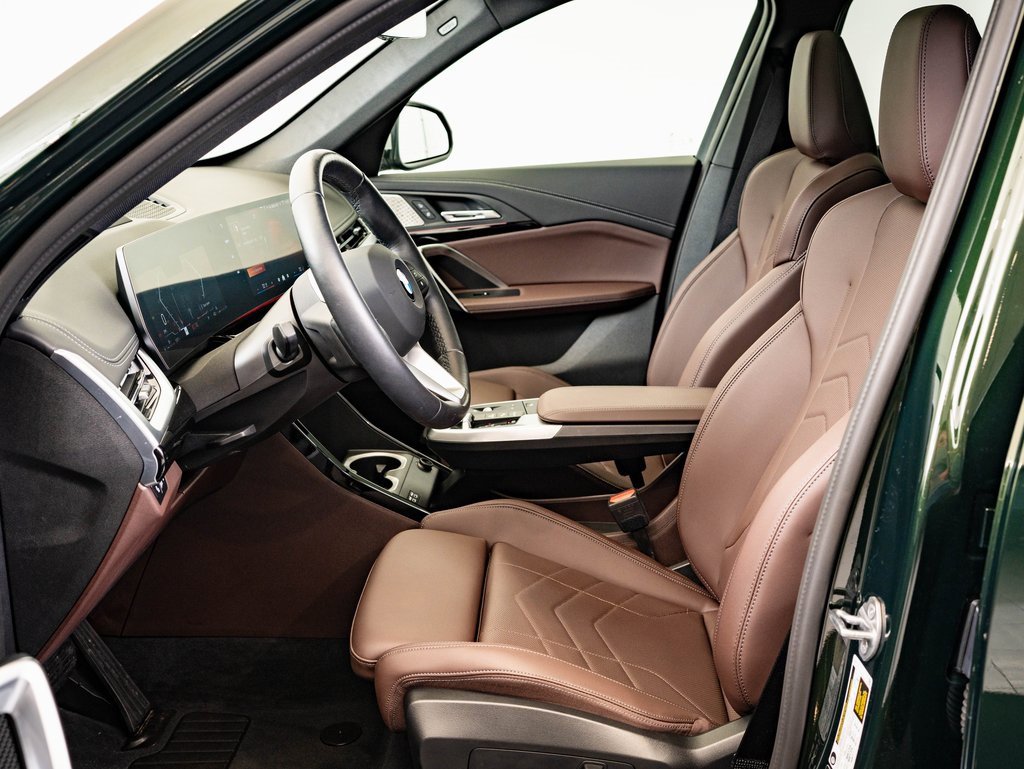 Used 2024 BMW X1 xDrive28i w/ Premium Package image 19