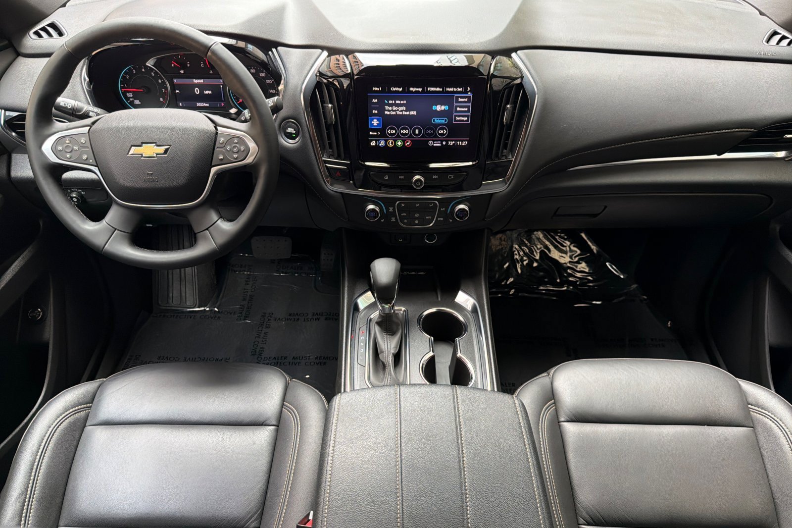 Used 2023 Chevrolet Traverse LT w/ Rear Camera Mirror Package AWD/4WD image 12