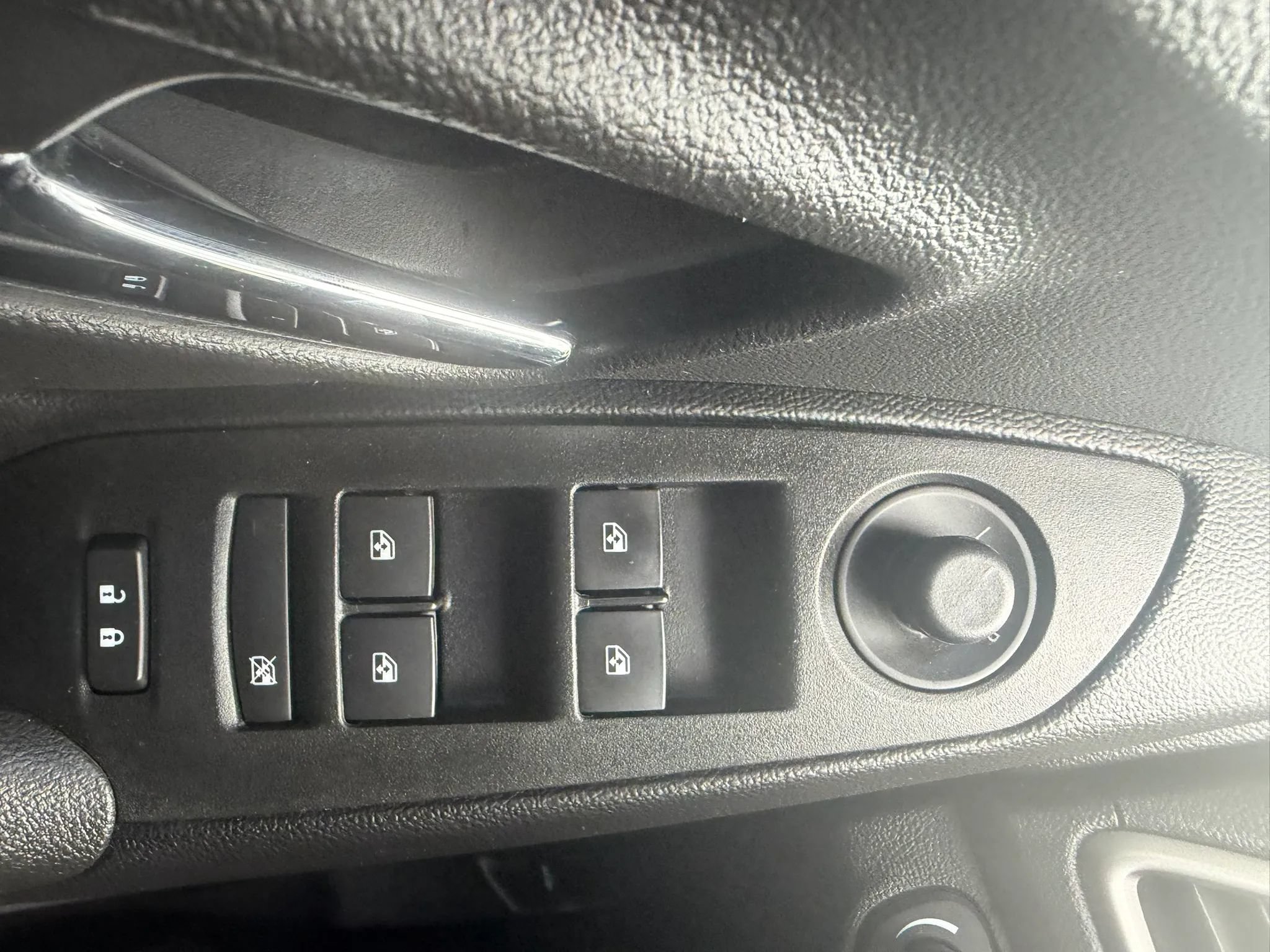 Used 2020 Chevrolet Trax LS w/ Tint and Cruise Package FWD image 24