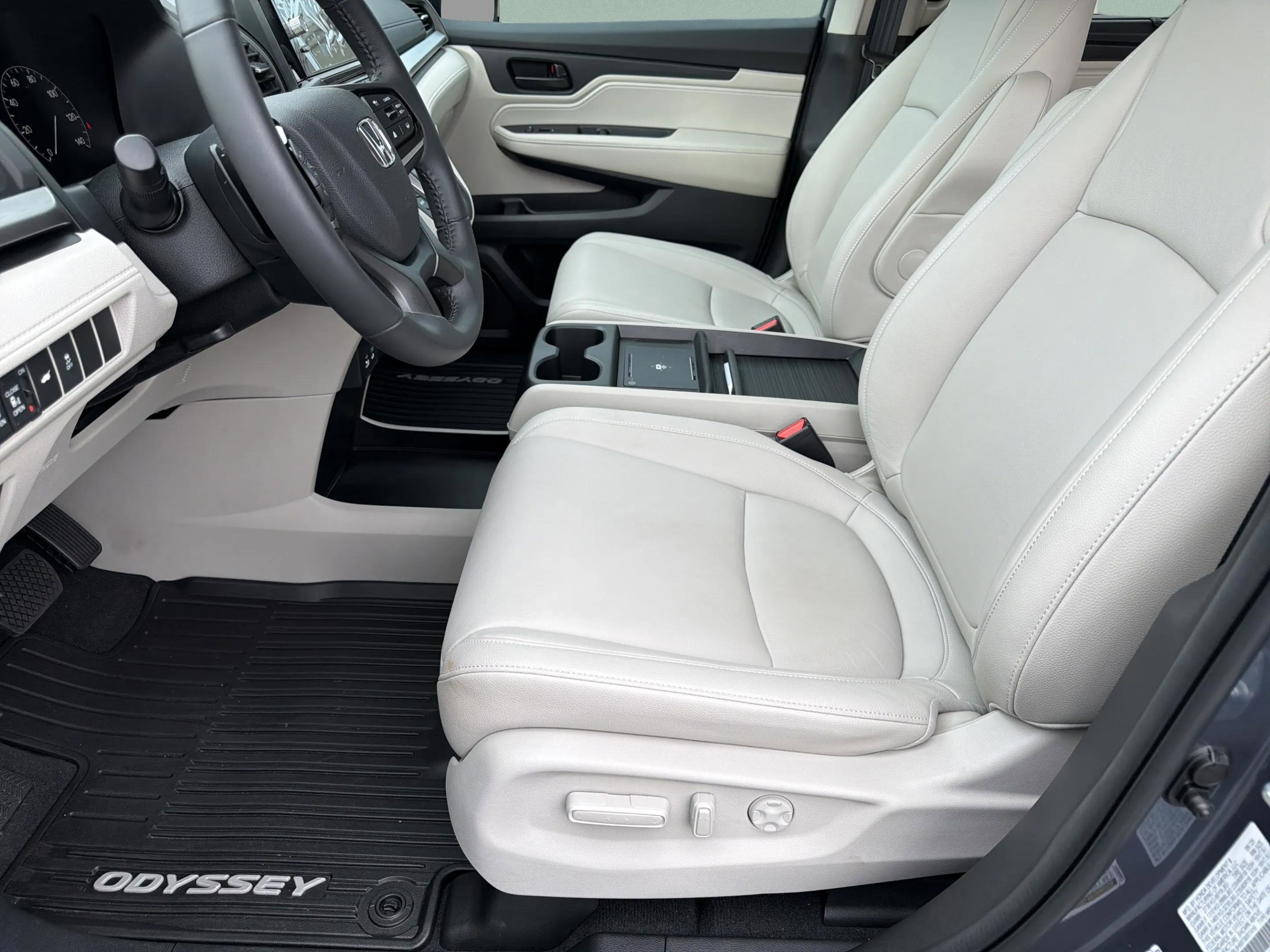 Certified 2026 Honda Odyssey EX-L image 24