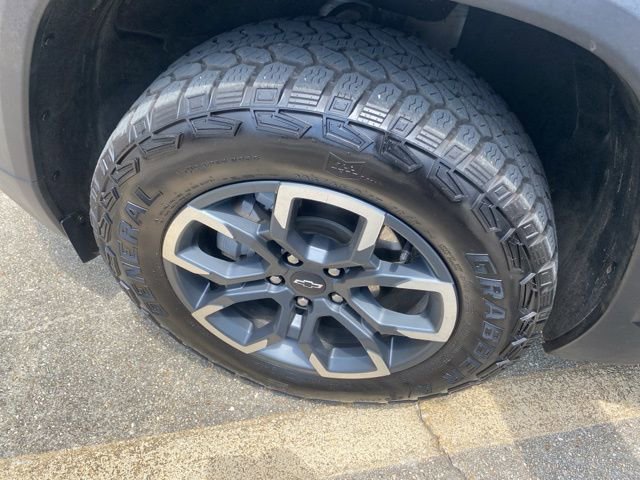 Used 2025 Chevrolet Equinox ACTIV w/ LPO, Floor Liner Package FWD image 31