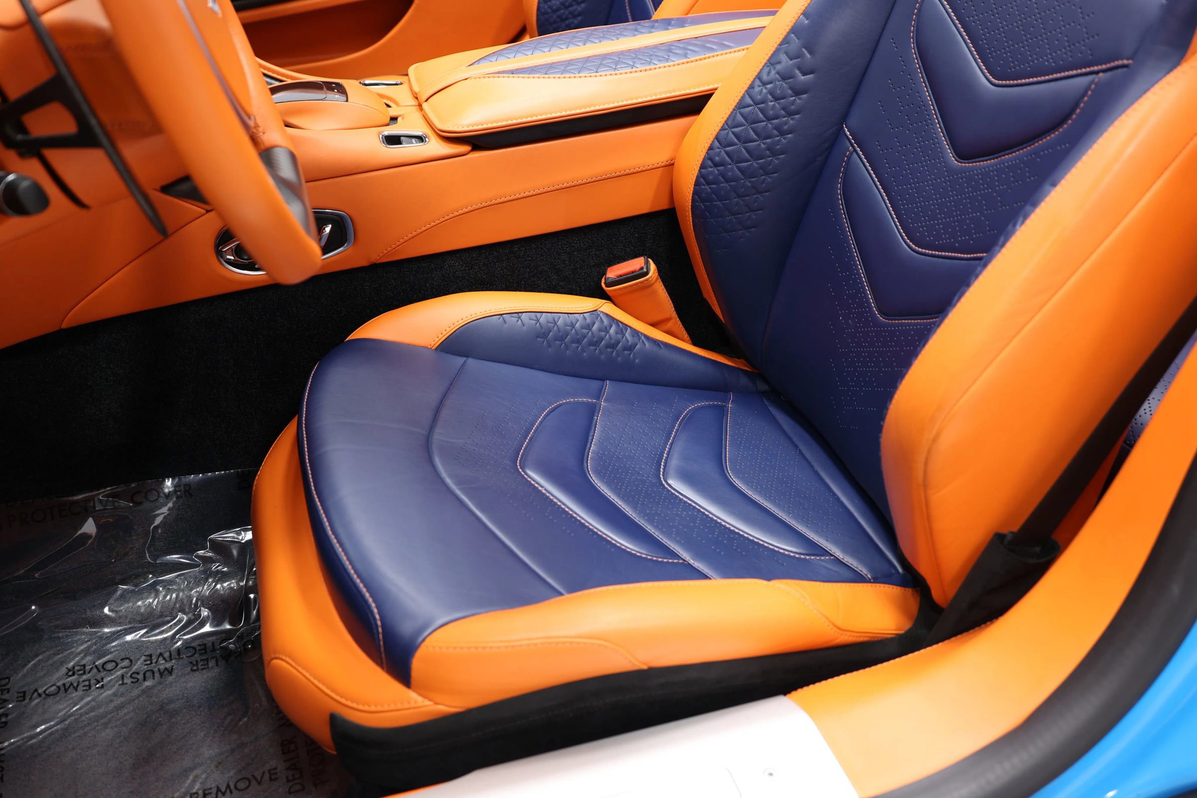 Used 2022 Aston Martin DBS Superleggera Volante RWD image 24