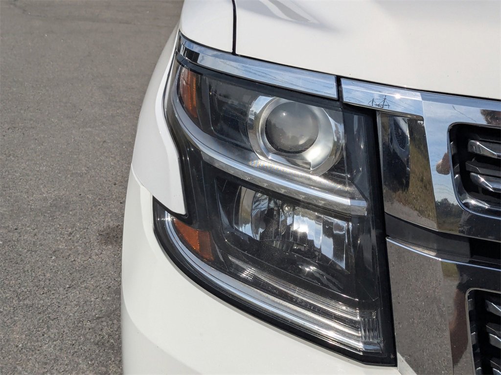 Used 2020 Chevrolet Suburban Premier image 10