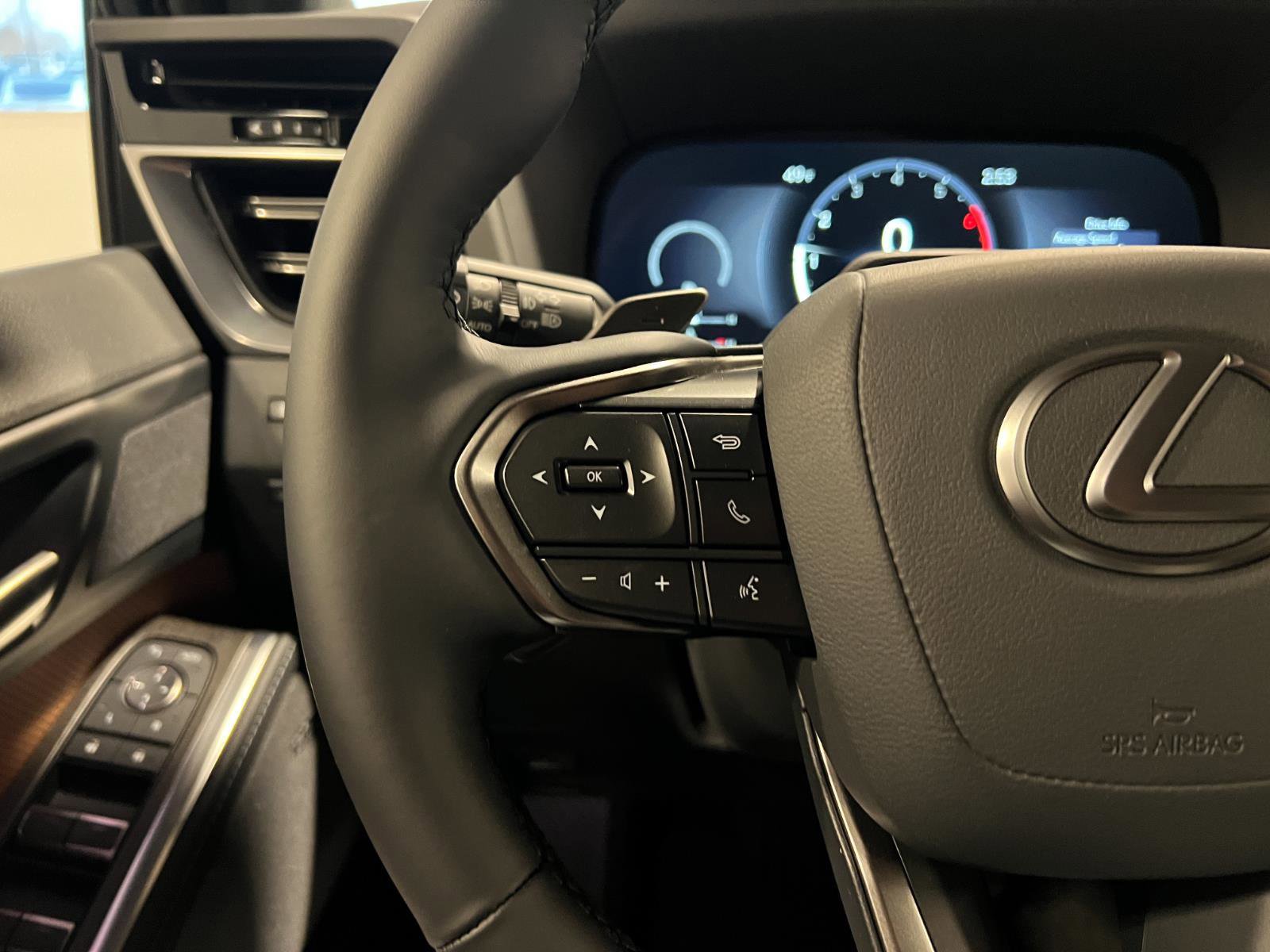 Used 2026 Lexus GX 550 w/ Cold Area Package image 13