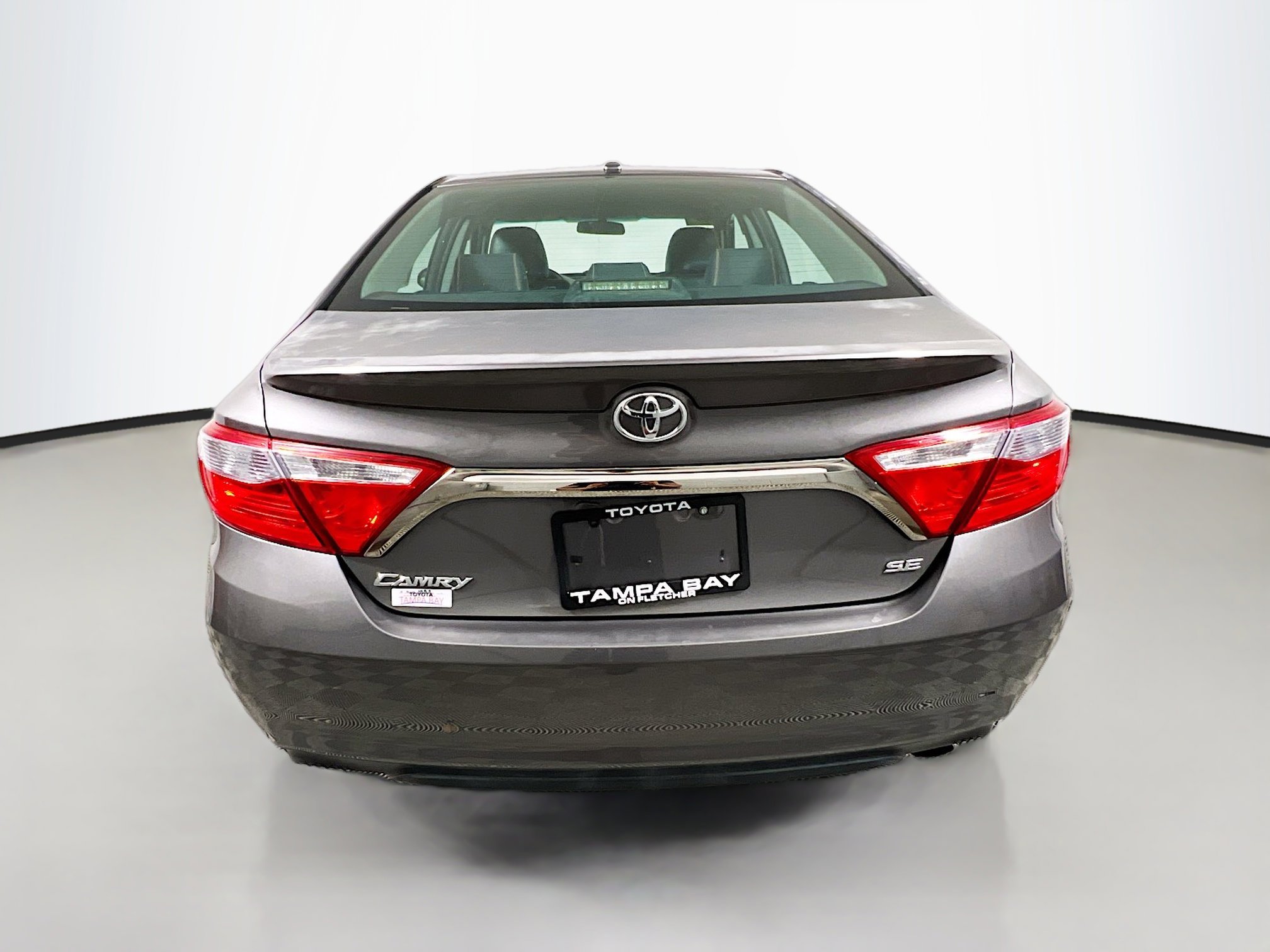 Used 2015 Toyota Camry SE FWD image 6