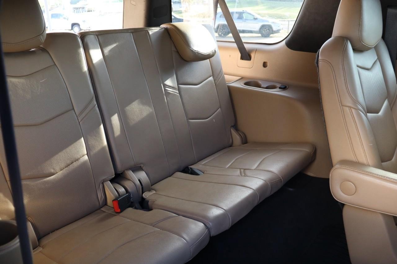 Used 2019 Cadillac Escalade ESV Platinum image 20