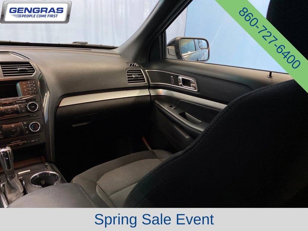 Used 2016 Ford Explorer XLT AWD/4WD image 26