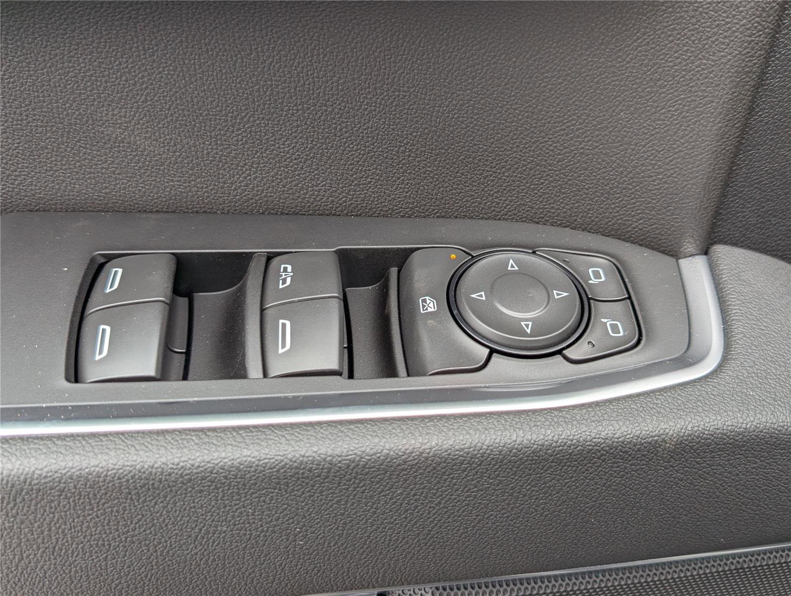 New 2026 Chevrolet Silverado 1500 LT w/ Z71 Off-Road Package image 15