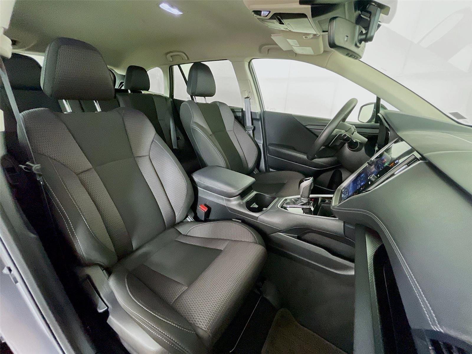 Certified 2025 Subaru Outback Premium AWD/4WD image 31