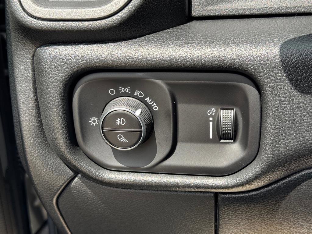 New 2026 RAM 2500 Tradesman AWD/4WD image 20