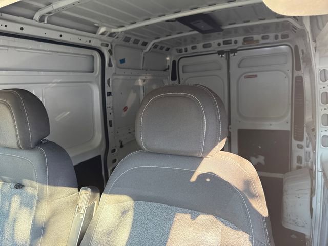 Used 2021 RAM ProMaster 2500 w/ Convenience Group image 17