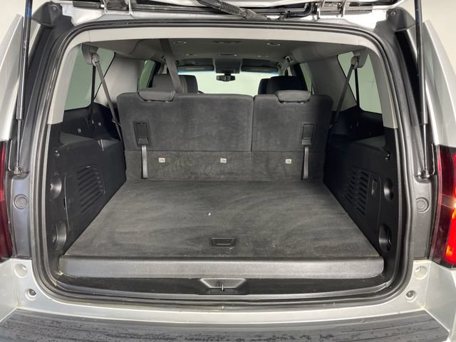 Used 2020 Chevrolet Suburban LS AWD/4WD image 16