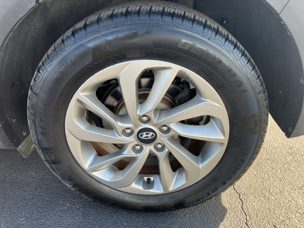 Used 2017 Hyundai Tucson Eco w/ Cargo Package AWD/4WD image 15