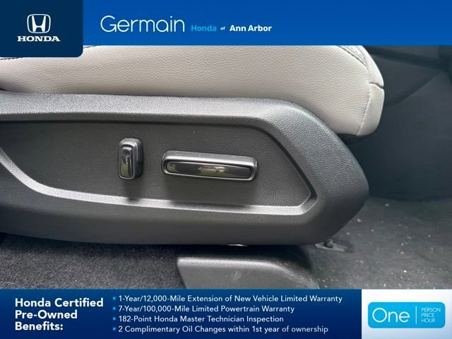 Certified 2025 Honda Pilot Touring image 19