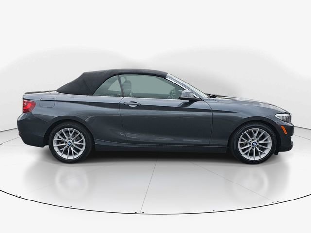 Used 2016 BMW 228i xDrive Convertible image 2