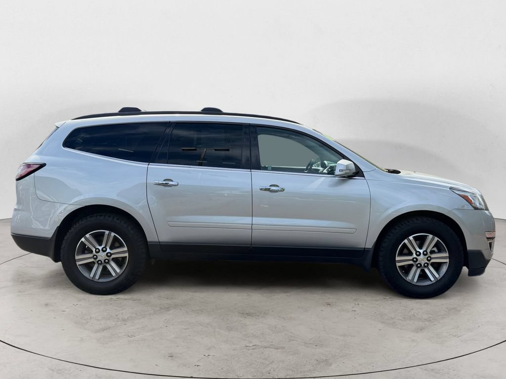 Used 2017 Chevrolet Traverse LT AWD/4WD image 6