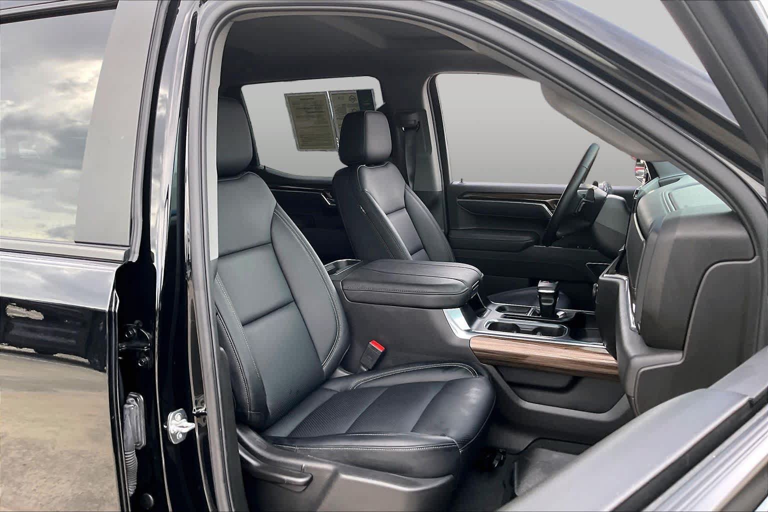 Certified 2025 Chevrolet Silverado 1500 LT Trail Boss w/ Convenience Package II AWD/4WD image 9